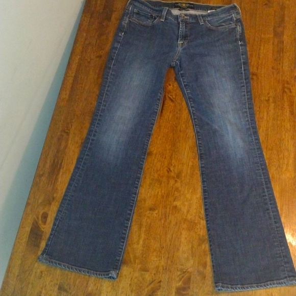 Lucky Brand Medium Wash Sweet' N Low Flare Vintage Jeans 7W11048 3721700… - Picture 1 of 7